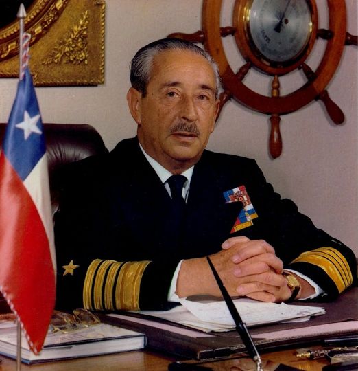 [Image: JOSE-TORIBIO-MERINO.jpg]